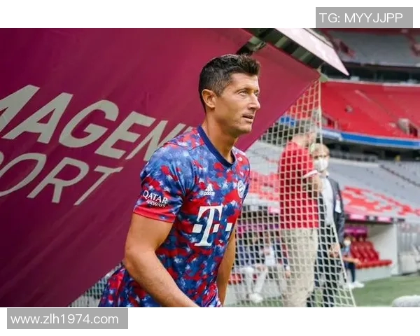 莱万回归旧主场遭拜仁球迷嘘声四起令人唏嘘的忘恩负义时刻