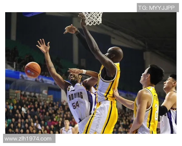 NBA奇才与勇士精彩对决回顾4月3日比赛全场精彩瞬间分析